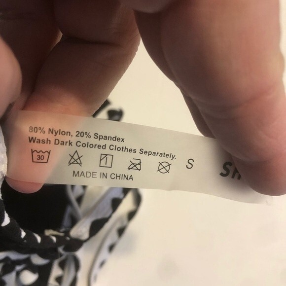 SHEIN Small Black White Contrast Binding Rickrack Bikini Top Swimsuit Padded - Picture 8 of 9